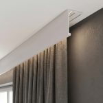 Listwa karniszowa LK-2 do LED z polimeru 15 x 244 cm