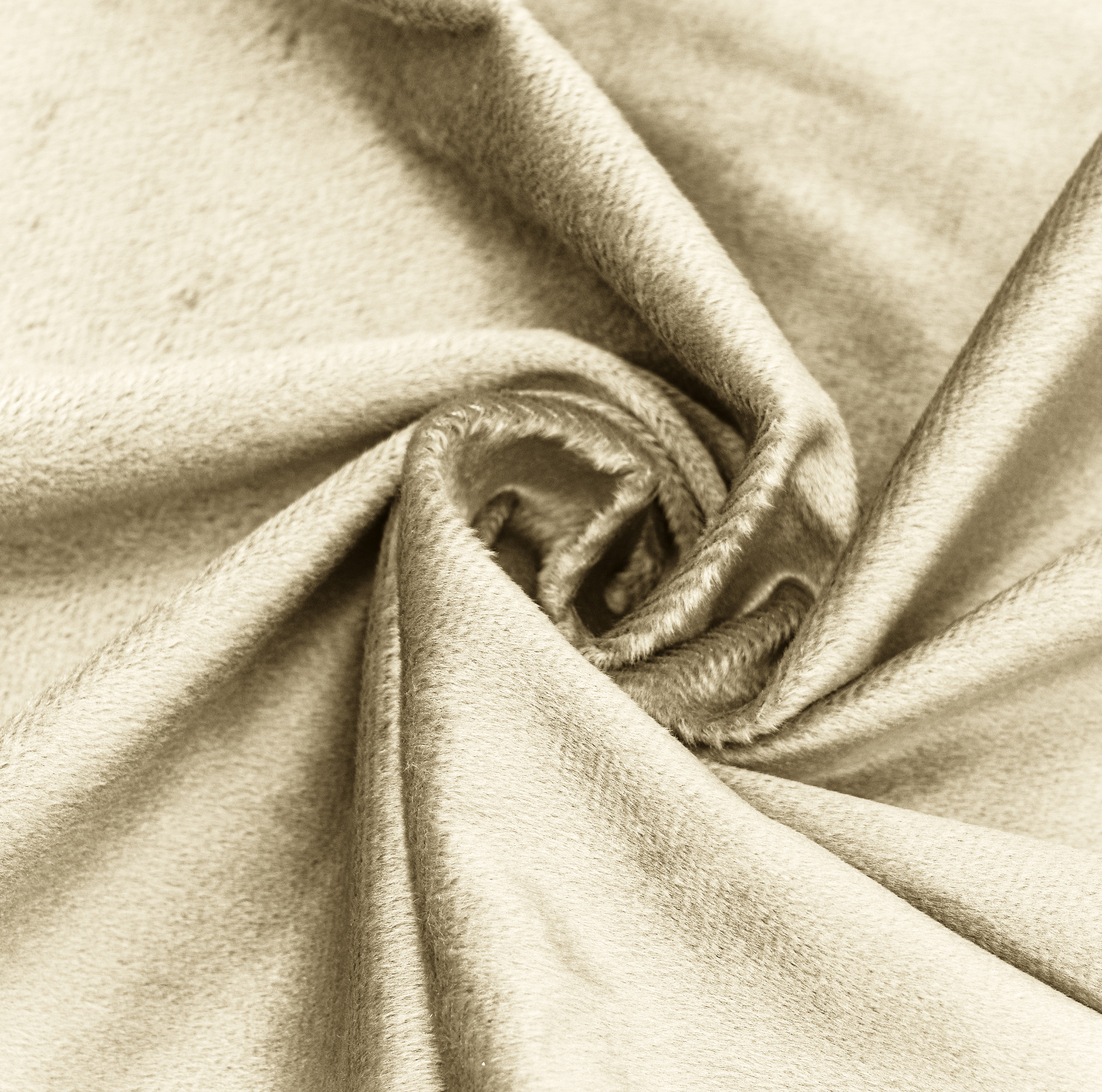 Zasłona welurowa 140x250 cm na przelotkach KREMOWA